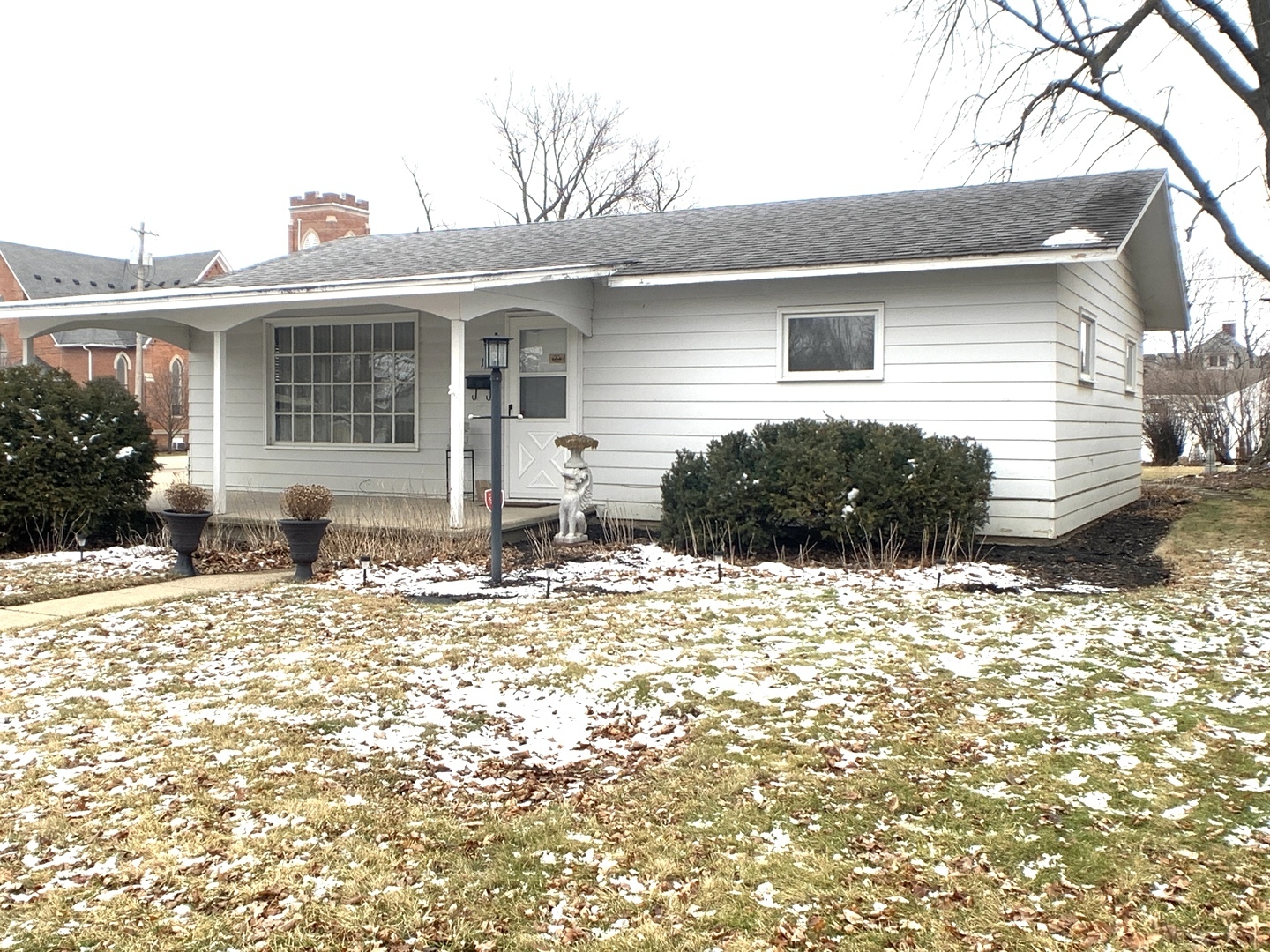 15 1st Stre <br> Princeton, Il 61356<br /><i></i>