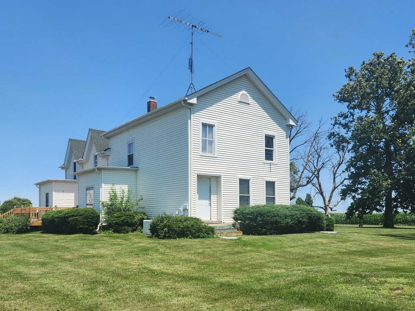 3877 Rich Road <br> Malta, Il 60150<br /><i></i>